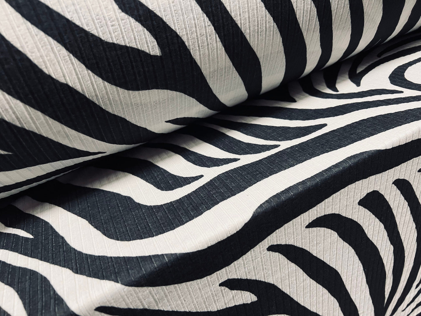 Spandex stretch rib jersey fabric, per metre - zebra animal print - black & white