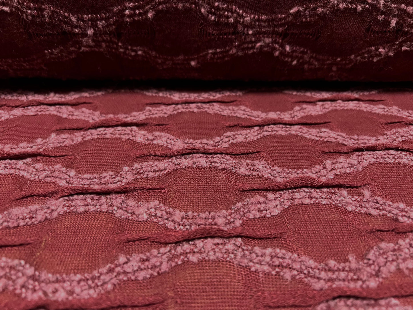 Bouclé jacquard jersey knit fabric, per metre - wave design - wine & pink