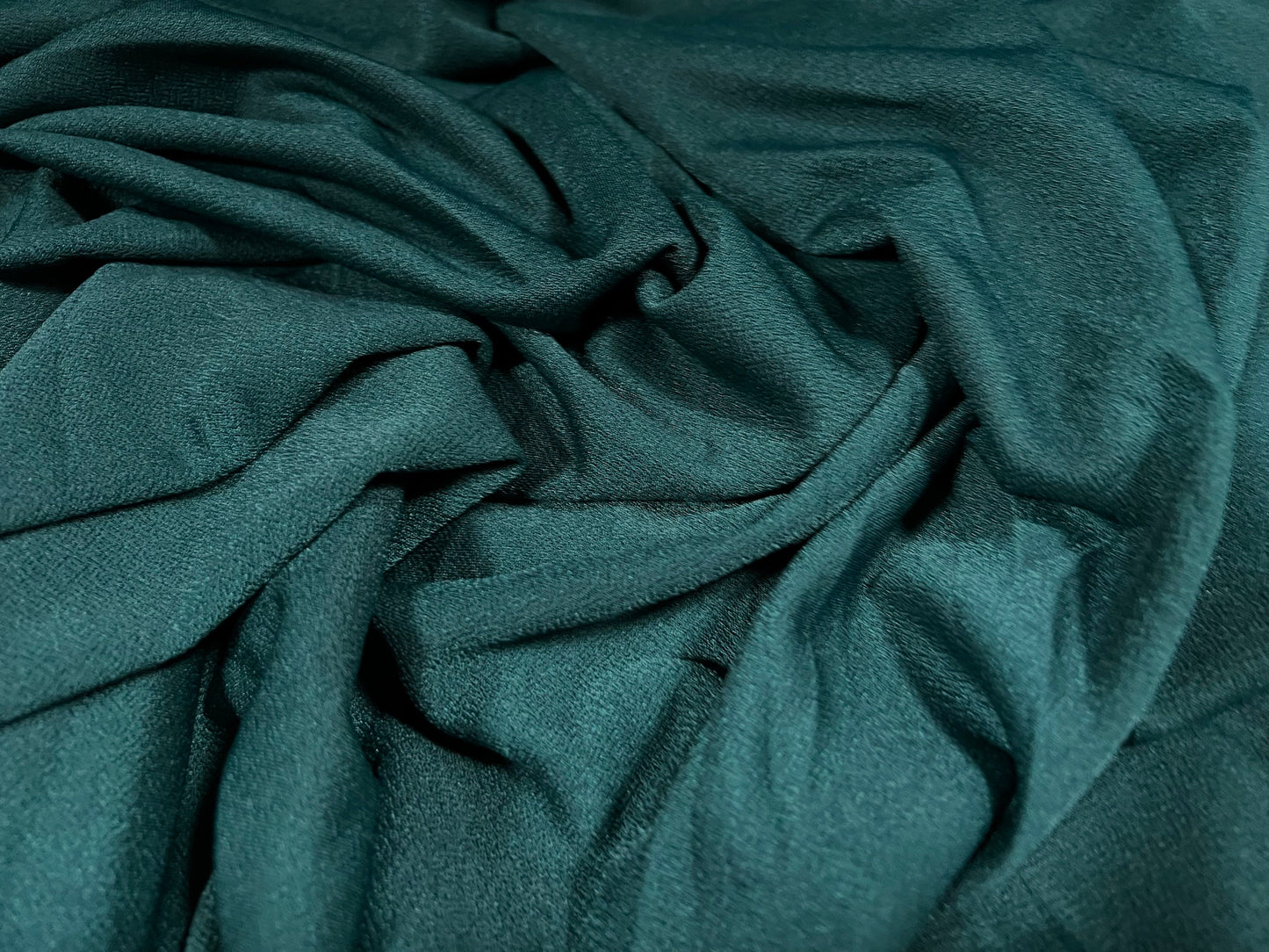 Valentino crepe spandex jersey fabric - similar to scuba - per metre - peacock green