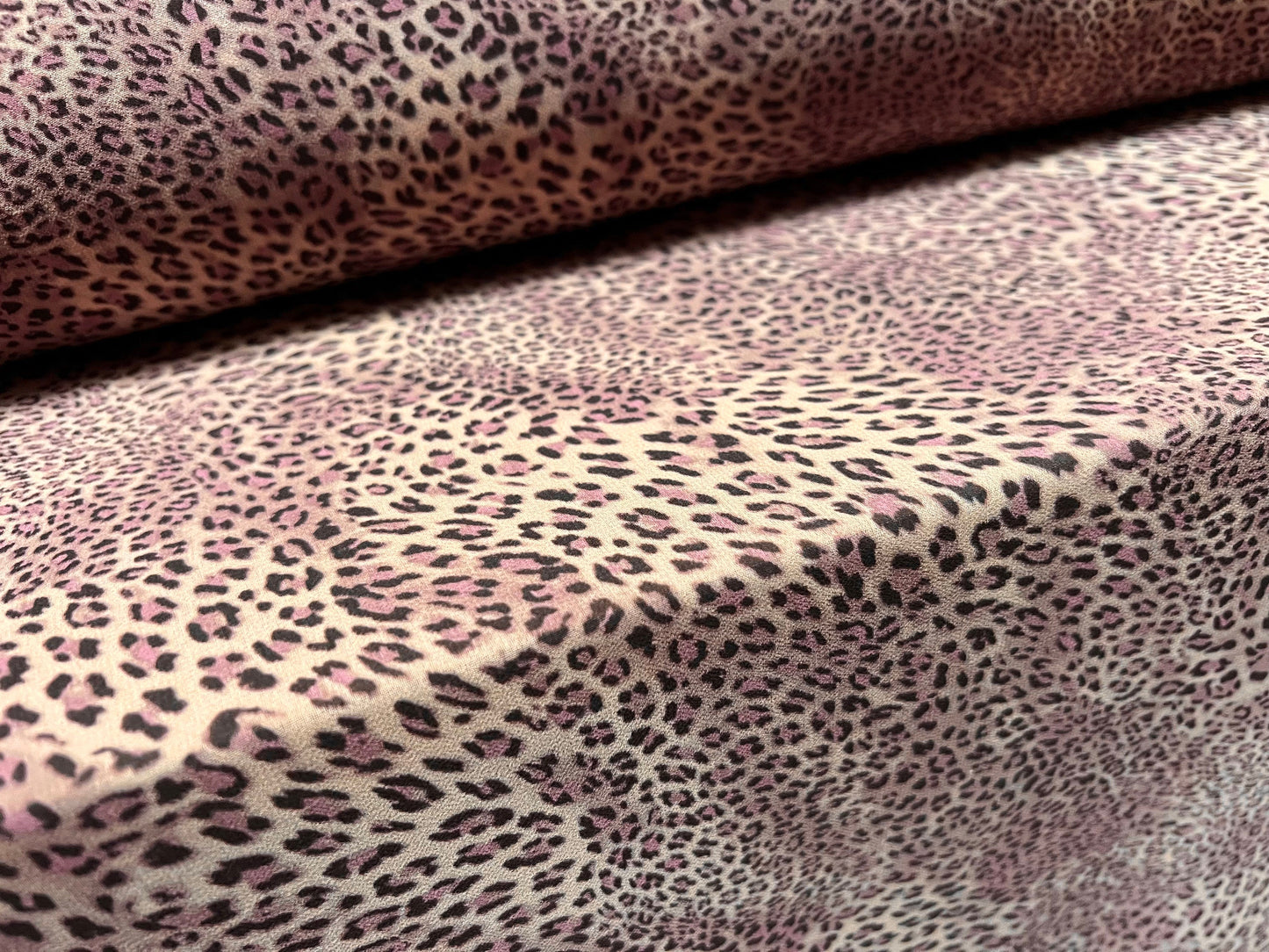 Printed chiffon woven dress blouse fabric, per metre - small Leopardskin print - lilac