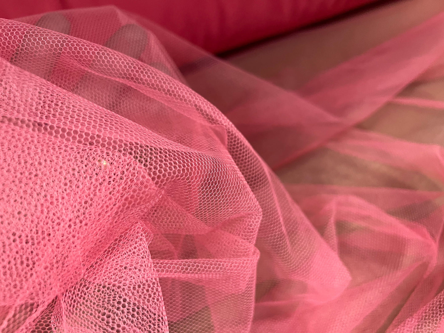 Tulle tutu mesh net fabric, per metre - plain - raspberry pink