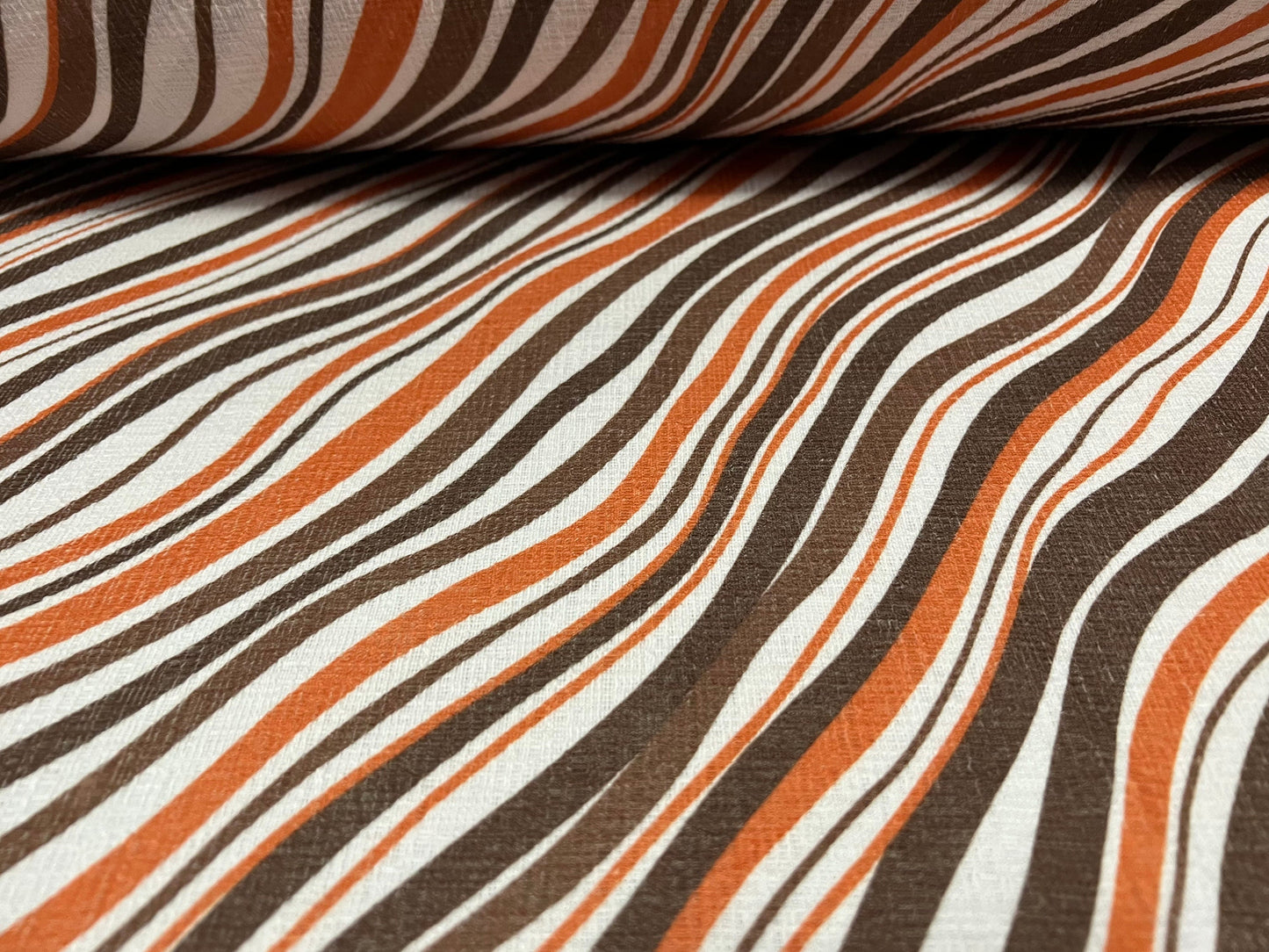 Strawcloth textured double jersey stretch spandex fabric, per metre - wave print - white orange & brown