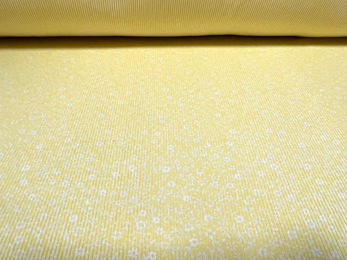 Spandex stretch fine rib jersey fabric, per metre - ditsy flower print - lemon & white