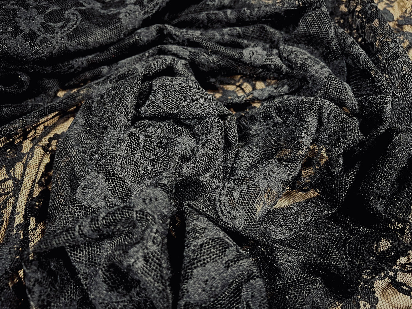 Stretch spandex lace fabric, per metre - floral - black