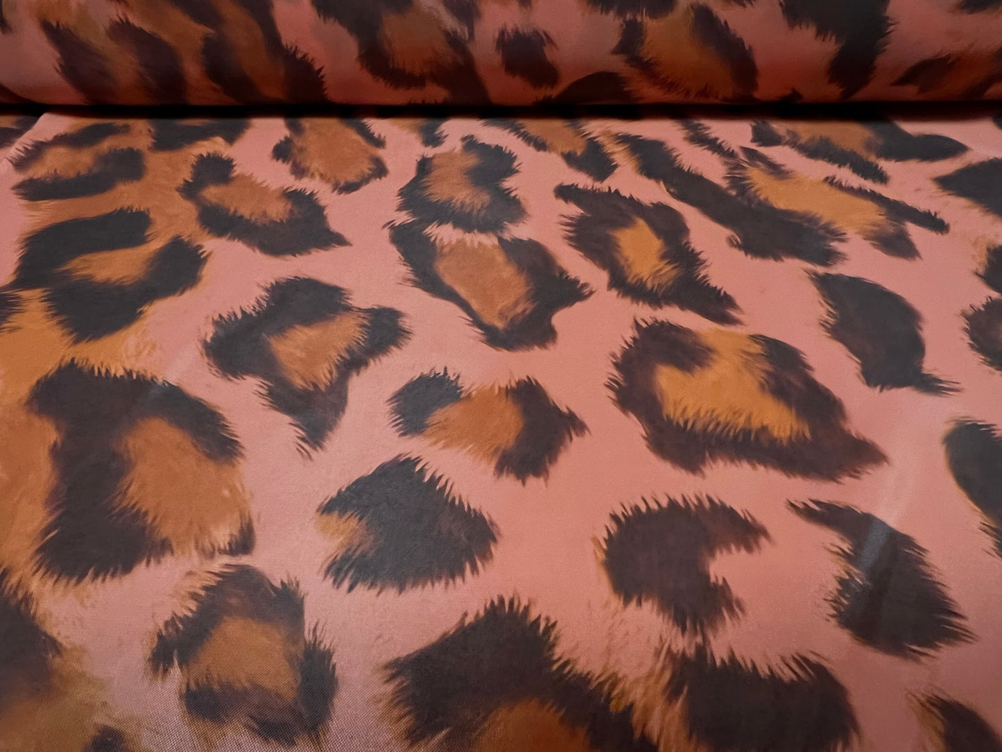 Woven polyester lining fabric, per metre - leopardskin print - peach