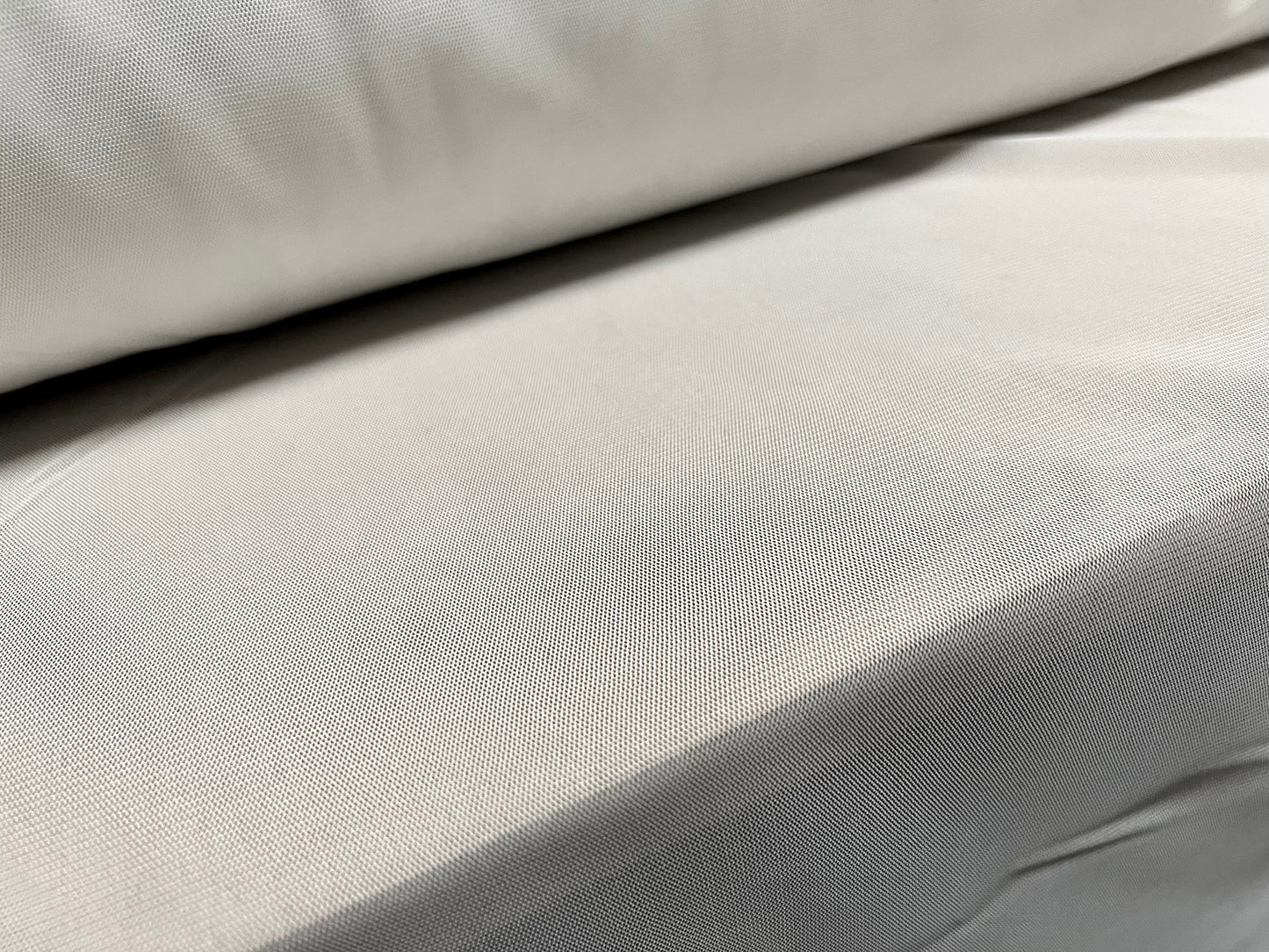 Fine lightweight mesh fabric, per metre - Plain - white