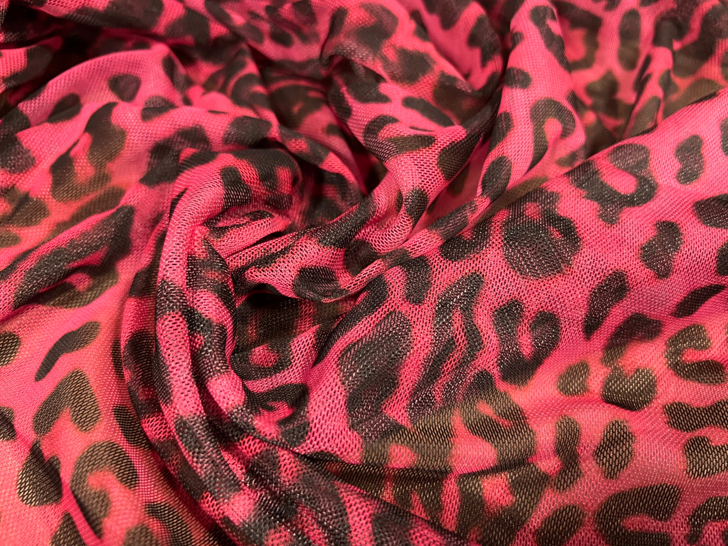 Power mesh net stretch spandex fabric, per metre - leopardskin print - pink